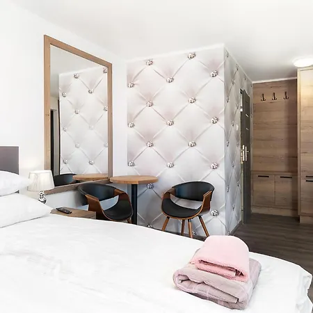 Platinum Homestay